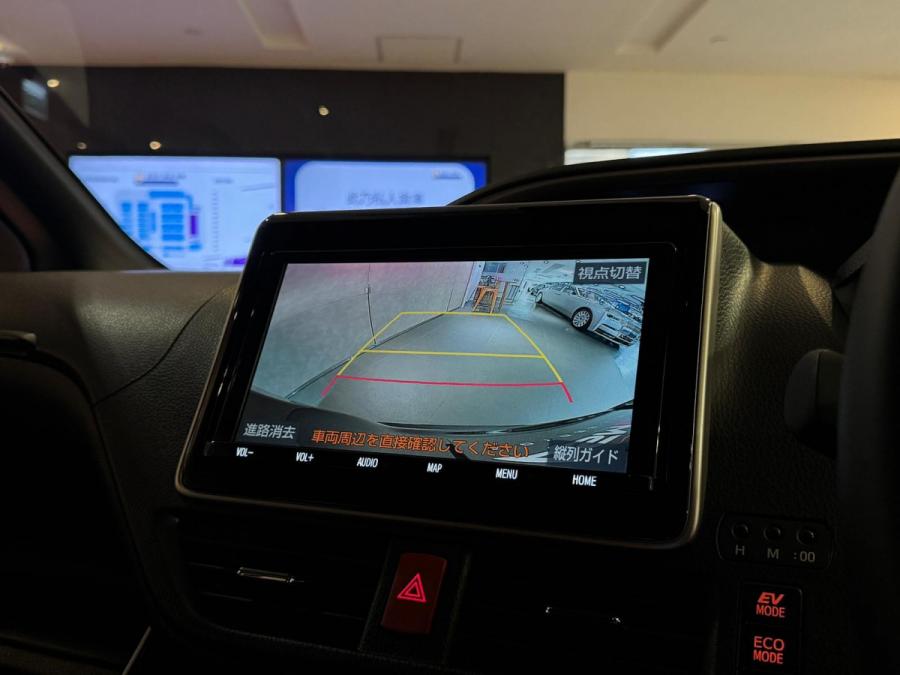 Voxy Hybrid ZS 煌III Modellista - Image 8